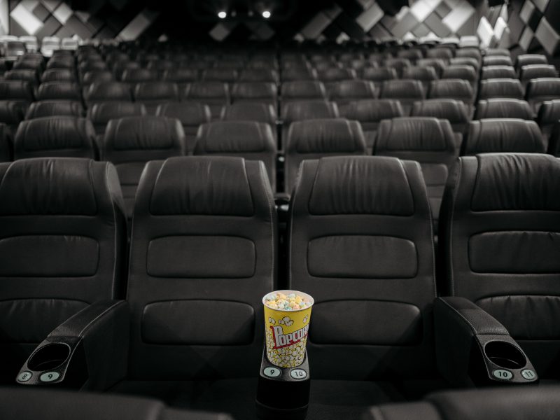 Возвратятся ли зрители в кинотеатры?